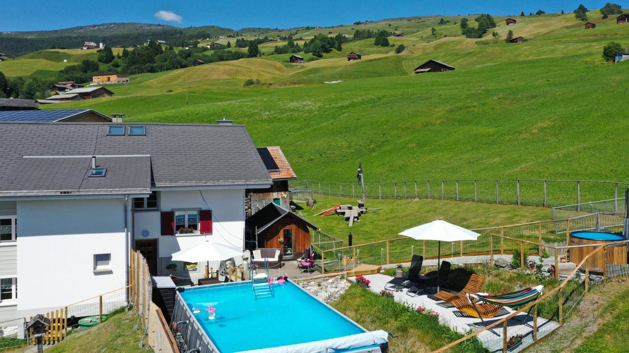 Gasthaus Alpina Tschappina Exterior foto