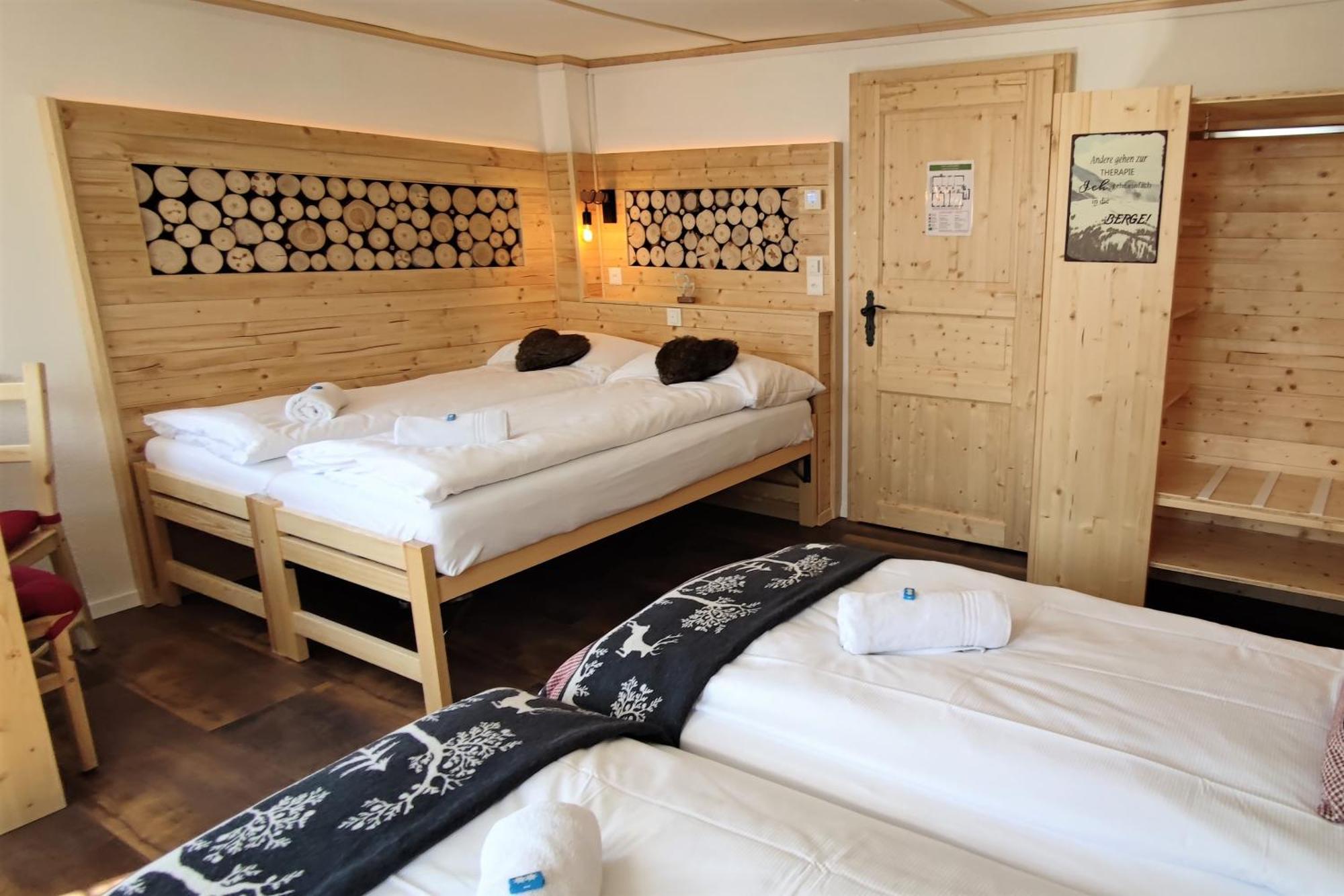 Gasthaus Alpina Tschappina Habitación foto
